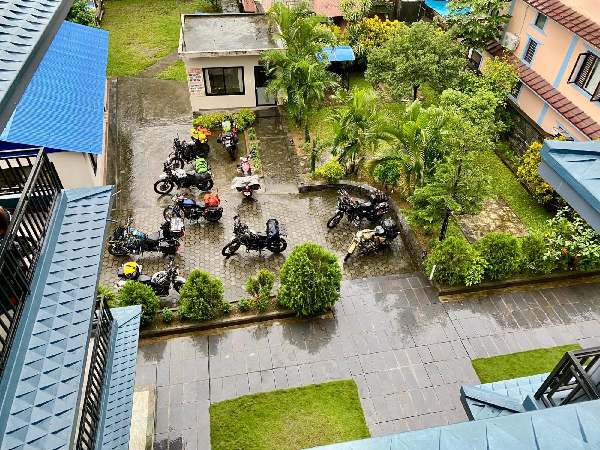 Hotel K2 Pokhara Ngoại thất bức ảnh