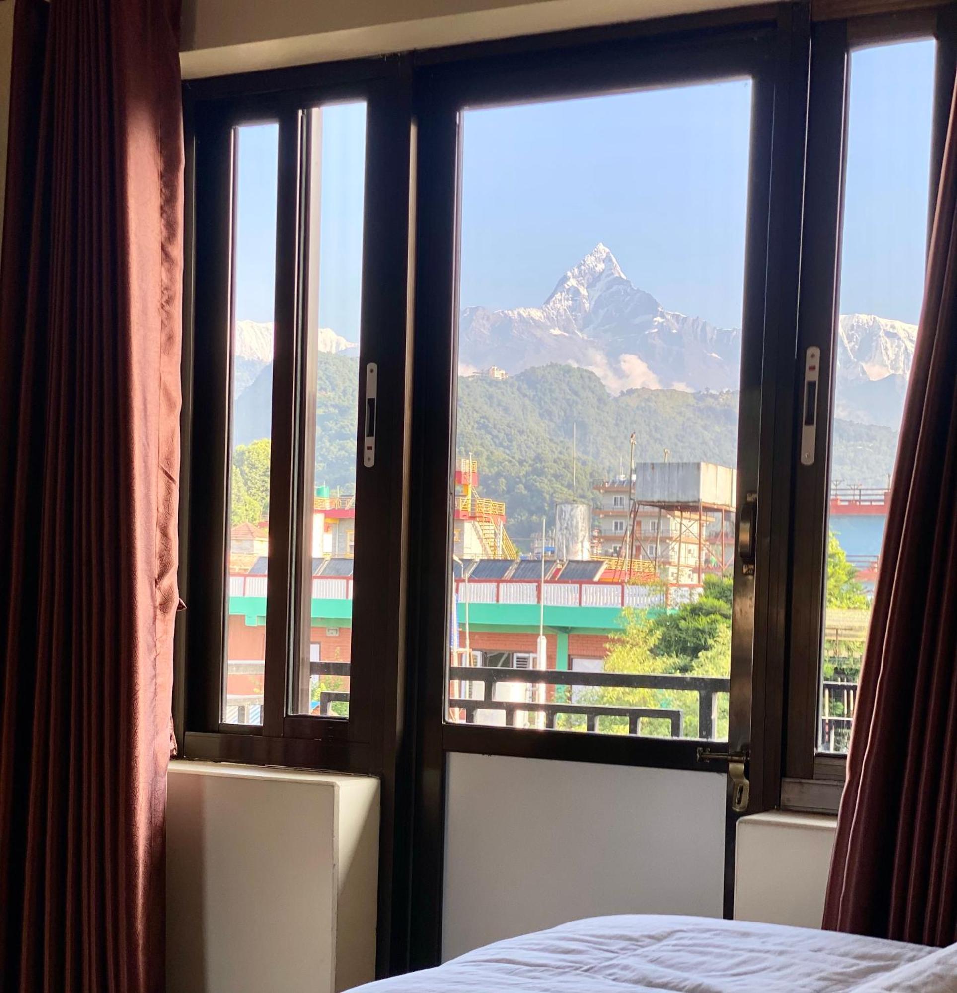 Hotel K2 Pokhara Ngoại thất bức ảnh