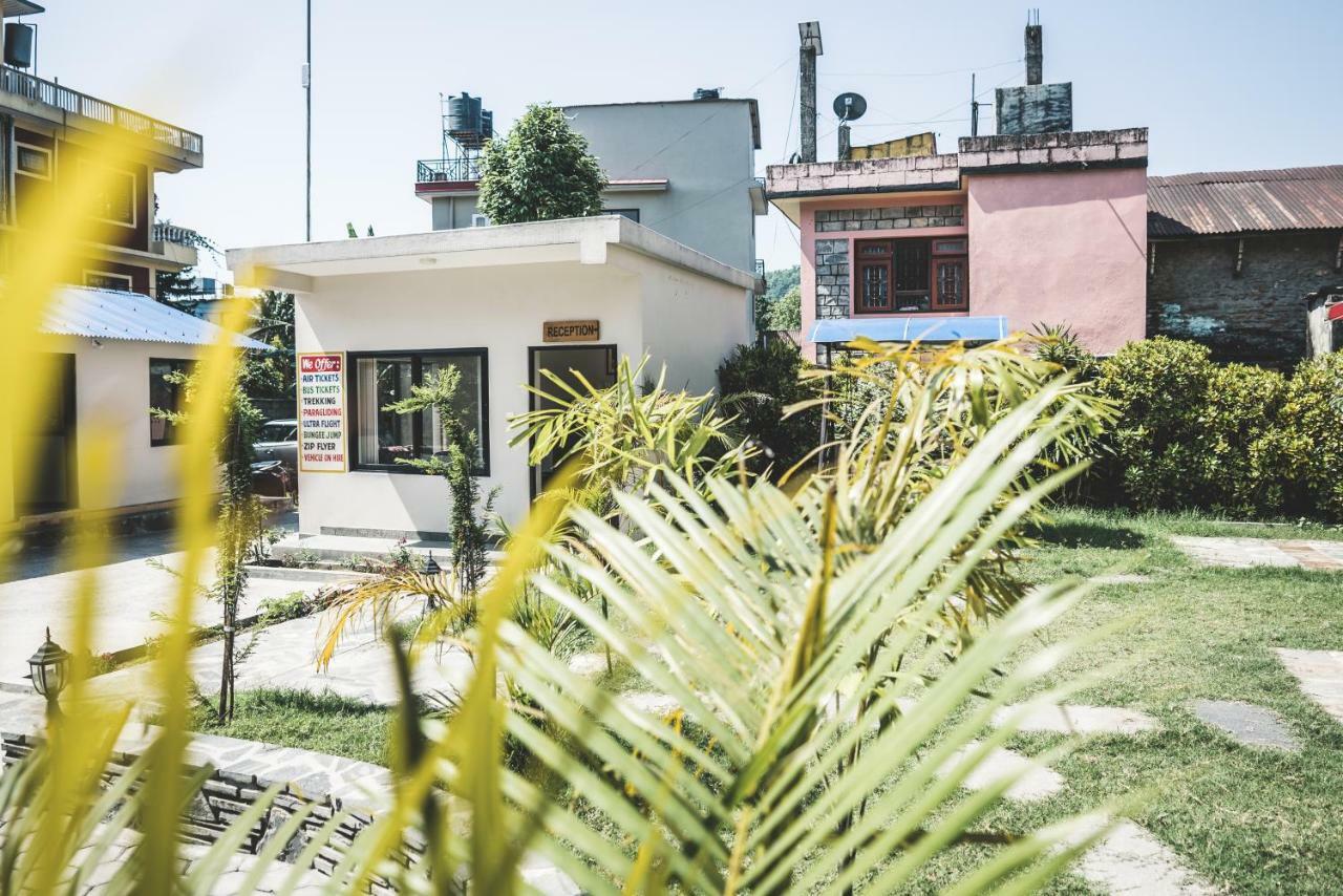 Hotel K2 Pokhara Ngoại thất bức ảnh
